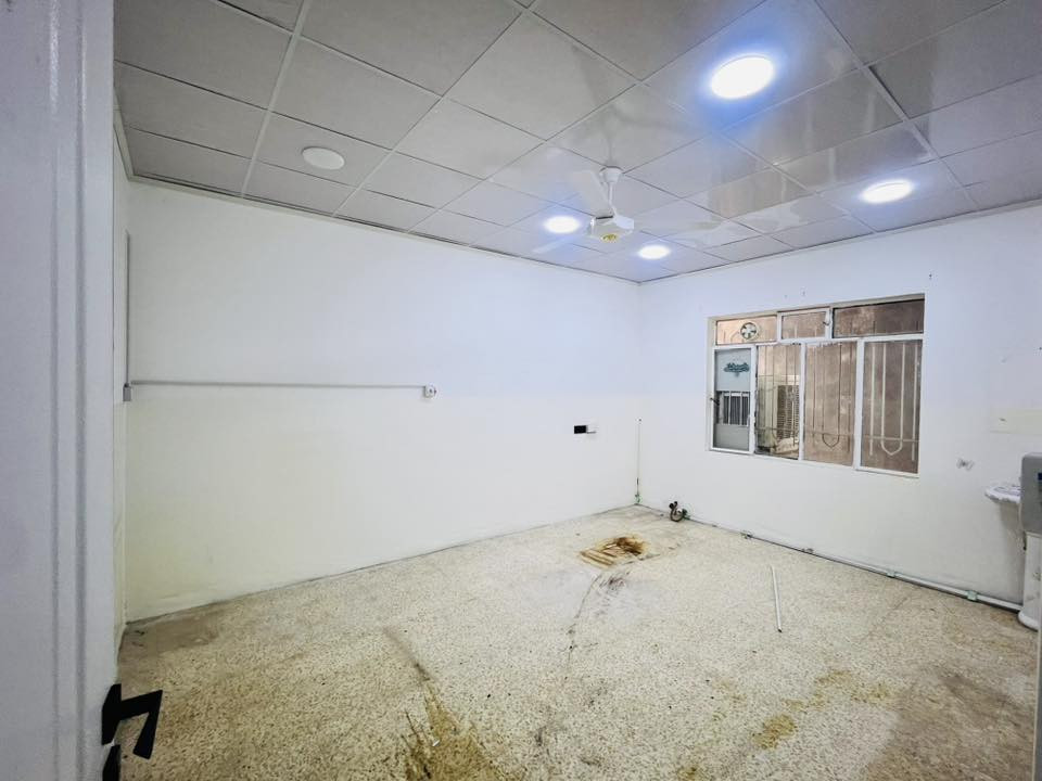 إعلان
توفر غرف للإيجار مخصصة للأطباء، في موقع متميز وحيوي ضمن حي الزهراء / شارع الأسواق الرئيسي، مقابل مصلى النساء لجامع الزهراء.

الموقع مناسب لفتح عيادات طبية بمختلف الاختصاصات، ويقع في منطقة ذات كثافة سكانية وحركة مراجعين مستمرة، مما يوفر بيئة عمل ملائمة ومردوداً جيداً.

للاستفسار والتواصل 

***********
