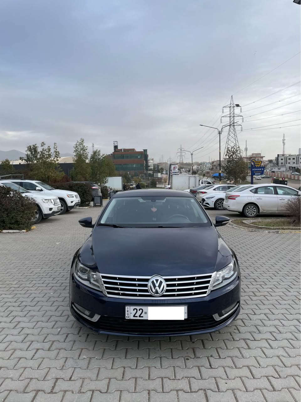 ڤۆکس ڤاگن پاسات سی سی ٢٠١٢
مەکینە نەکراوە بە شەرتی گێڕ و مەکینە سەرف و بوخار و ڕۆن کەم کردن 
٧ گێڕ  DSG
مواسەفات 
پانۆرامە 
لایت بەرز و نزم 
Auto hold 
Auto park
برێک بەسمە 
٤ تایەو ویلی تازەی لە ژێرە 
هەزەی تازەیە سەنەوی تازەیە بە شەرتی تەحویل و خرامە 
شوێن سلێمانی 
*********** السليمانية, العراق
