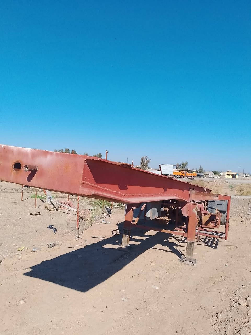 السلام عليكم
شاصي للبيع 
ثلاثة دناكير 
الاستفسار على الرقم ***********
