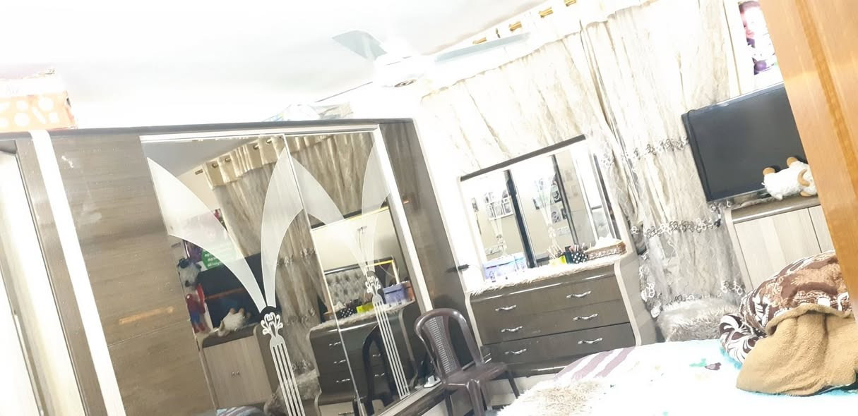 السلام علیکم 
يوجد بيت للبيع
مساحة  ٤٢ م
واقع حال ٥٠ م
قرب سوق شلال 
سعره ١٢٠ وبي مجال للشراي
للإستفسار الاتصال على الرقم 
يوجد  واتساب ***********
