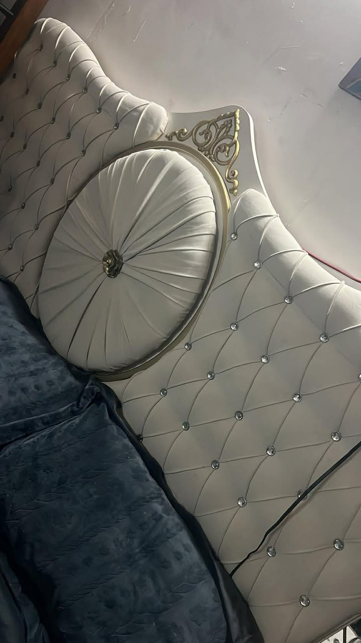 غورفا نوم للبيع نضيف مكان اربيل ب٦٥٠الف


**إذا كنت صاحب هذا الإعلان وتريد حذفه لأي سبب، رجاءا أرسل رسالة إلى الدعم الفني**