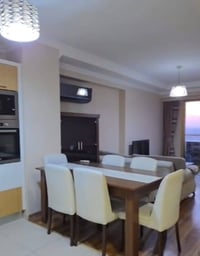 مجمع رؤيا تاور • مؤثثة • ٨٥متر