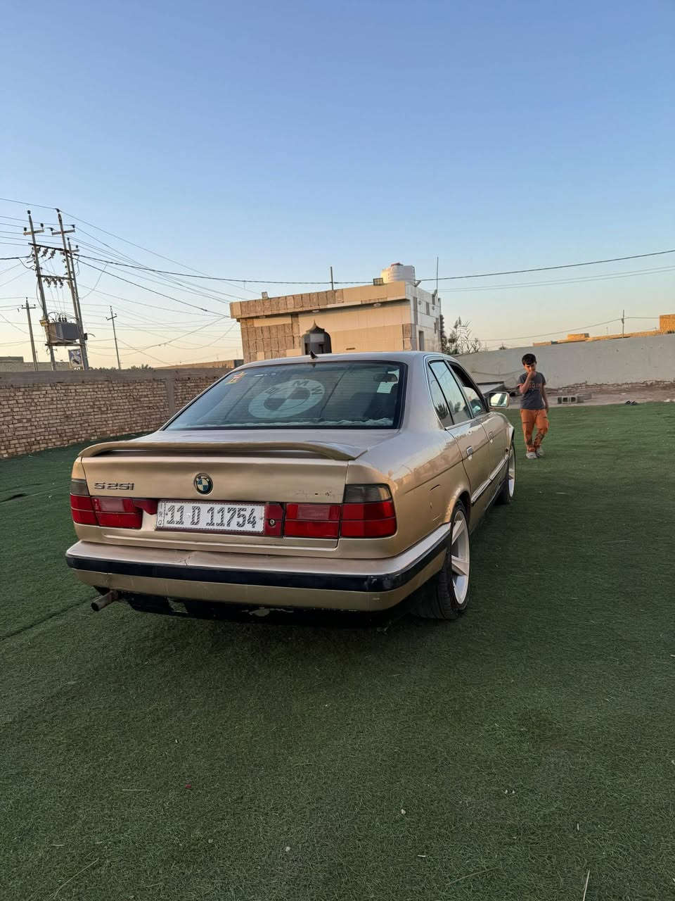 بي ام 225 محرك وگير بلاد شرط الفحص گير اوتوماتيك رقم بغداد وكالة بإسمي سنوية ما منتهيه السعر 40 مكاني ناصرية..
 للأتصال..***********
