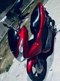 البيع جيل لاول pcx كفاله 07884952788\السعر١٤او بيها مجال