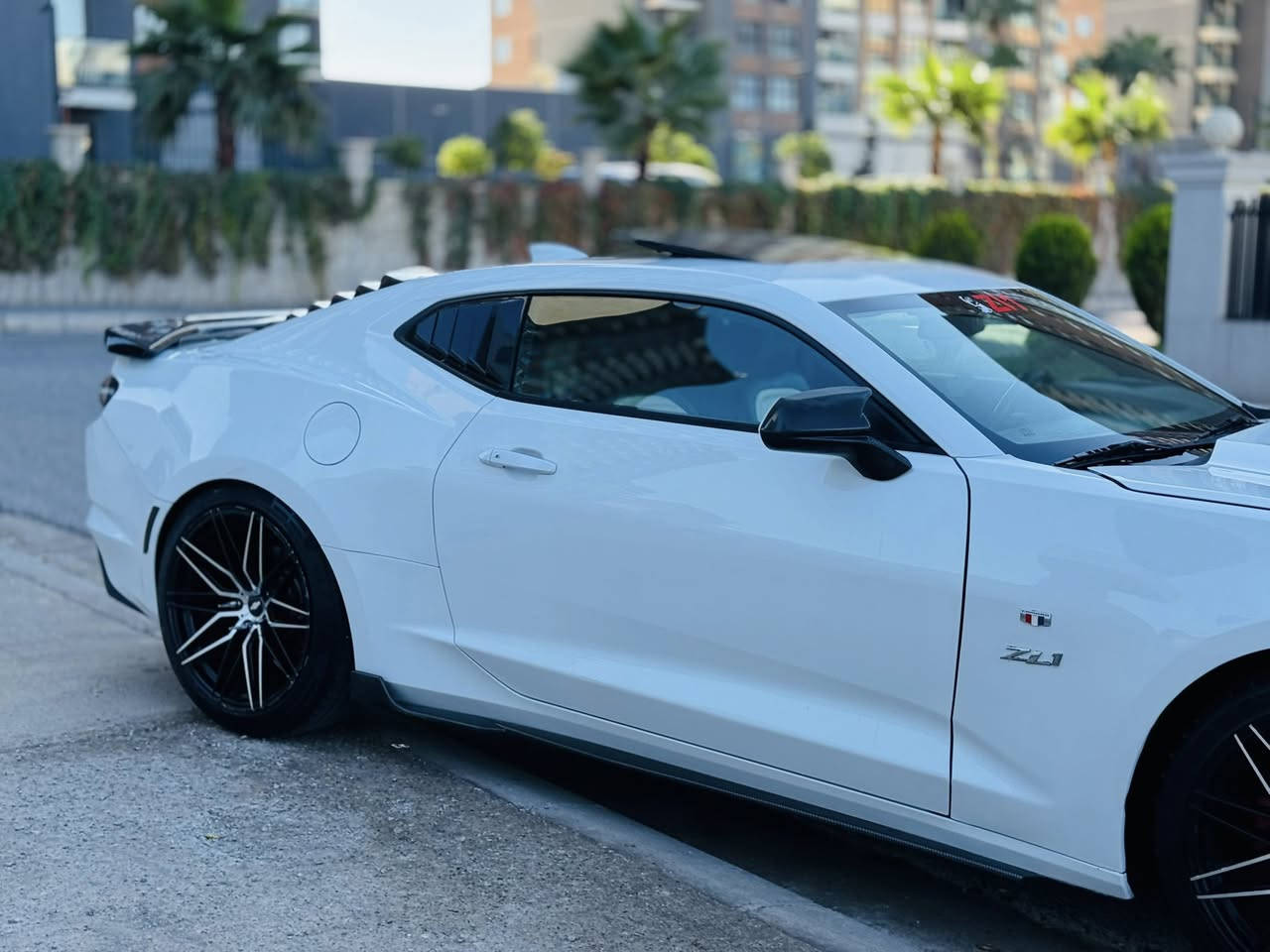 السلام عليكم للبيع كمارو 2020 فول مواصفات رقم اربيل ماشية 90 الف بدون ايرباك
محرك 4 سلندر تيربو 

فتحه 

عليها شوته KN رياضي وكاج كان اويل 

صور الحادث والسونار بالمنشور 

مكان السيارة بغداد 

السعر // 125 $ وبيها مجال بسيط 

للاتصال// ***********
للاتصال// ***********
