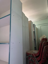 رفوف صيدلية تخم كامل تقريبا 17 أو اكثر مثل الي بالصوره للاستفسار الاتص...