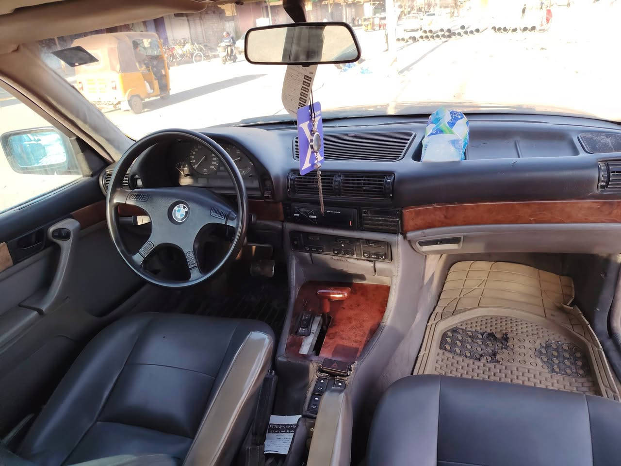 Bmw 735 1990
سياره حلوه نظيفه تبريد ثلج فتحه بالسقف كشنات جلد سياره حلوه باسمي رقم انكليزي
صدر امامي جديد
كير حاويه جديد
سياره بدون حادث وبدون خياسات
مكاني كربلاء
48$
***********
