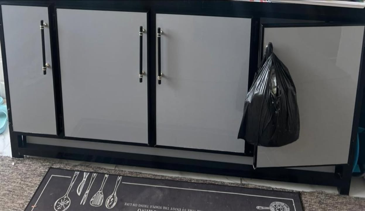 غرااض بيت مستخدمه نضيفه للبيع
كاونتر نضيف كلش مستخدم شهر فقط تسكام ب ٢٠٠
ثلاجه تجمد فول ونضيفه ١٢ قدم ب١٥٠ وبيه مجال
طباخ ٤ عيون الاصلي كله شغال ونضيف ١٠٠ وبي مجال 
وعندي بعد تخم قنفات نضيف ١٠ نفرات ب ٢٢٥ وبي مجال مكان نجف حي ميسان


**إذا كنت صاحب هذا الإعلان وتريد حذفه لأي سبب، رجاءا أرسل رسالة إلى الدعم الفني**