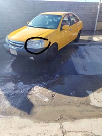 اوبتره 2005 مشروع وطني سنويه باقيله ٦ أشهر سياره بدون معجون بدون تعديل...