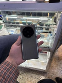 شاومي 13 الترا ذاكرة 256  120 فريم  رام 24  سعرة 675 رقمي وبي واتساب  ...