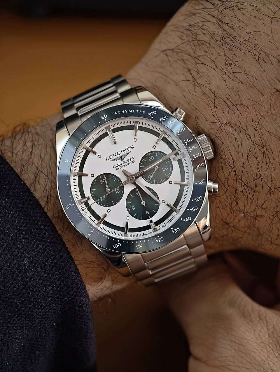 لونجين أعلى كوالتي موجود قطعه ماتتحصل بسهولة نسخة مطابقة 100 بالميه ماكنه سويسري موظحة 
السعر 400 دولار فقط 
سعر الاصليه الوكالة اللي ماتفرق 6000$
@إشارة


**إذا كنت صاحب هذا الإعلان وتريد حذفه لأي سبب، رجاءا أرسل رسالة إلى الدعم الفني**