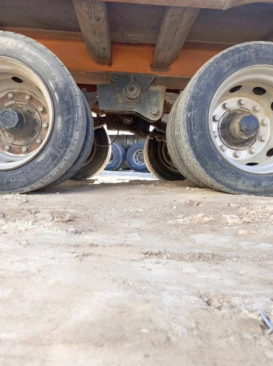 السلام عليكم عربانة لودر المانية للبيع الاتصال على الرقم ***********
