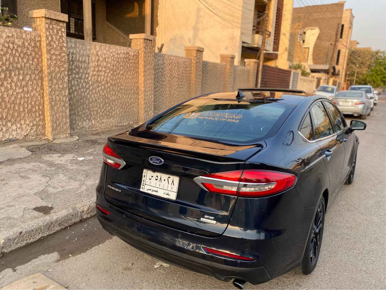 للبيع او مراوس 
فورد فيوجن 2020
فول مواصفات مع فتحة سقف
داخل رصاصي واسود 
سستم سماعات 11 سماعه سوني
 شاشه ديجيتال ودعم
ابل كار بلاي واندرويد اوتو
ويل 18 بلادي
رادارات جانبيه واماميه  وكاميرة خلفيه وحساسات 
نظام مانع تصادم وبريك اوتو مع تحذير
السياره محرك كير ومكينة ممتازه
مكينه 1.5 تيربو  
ماشي 57الف ميل
حادث امريكا جاملغ وبنيد جهه السايق
بيها كم قطعه صبغ ابيع حزام 
رقم بغداد سنويه جديد 
السعر 100 وبيها مجال بسيط 
عنواني بغداد 
*********** بغداد, العراق
