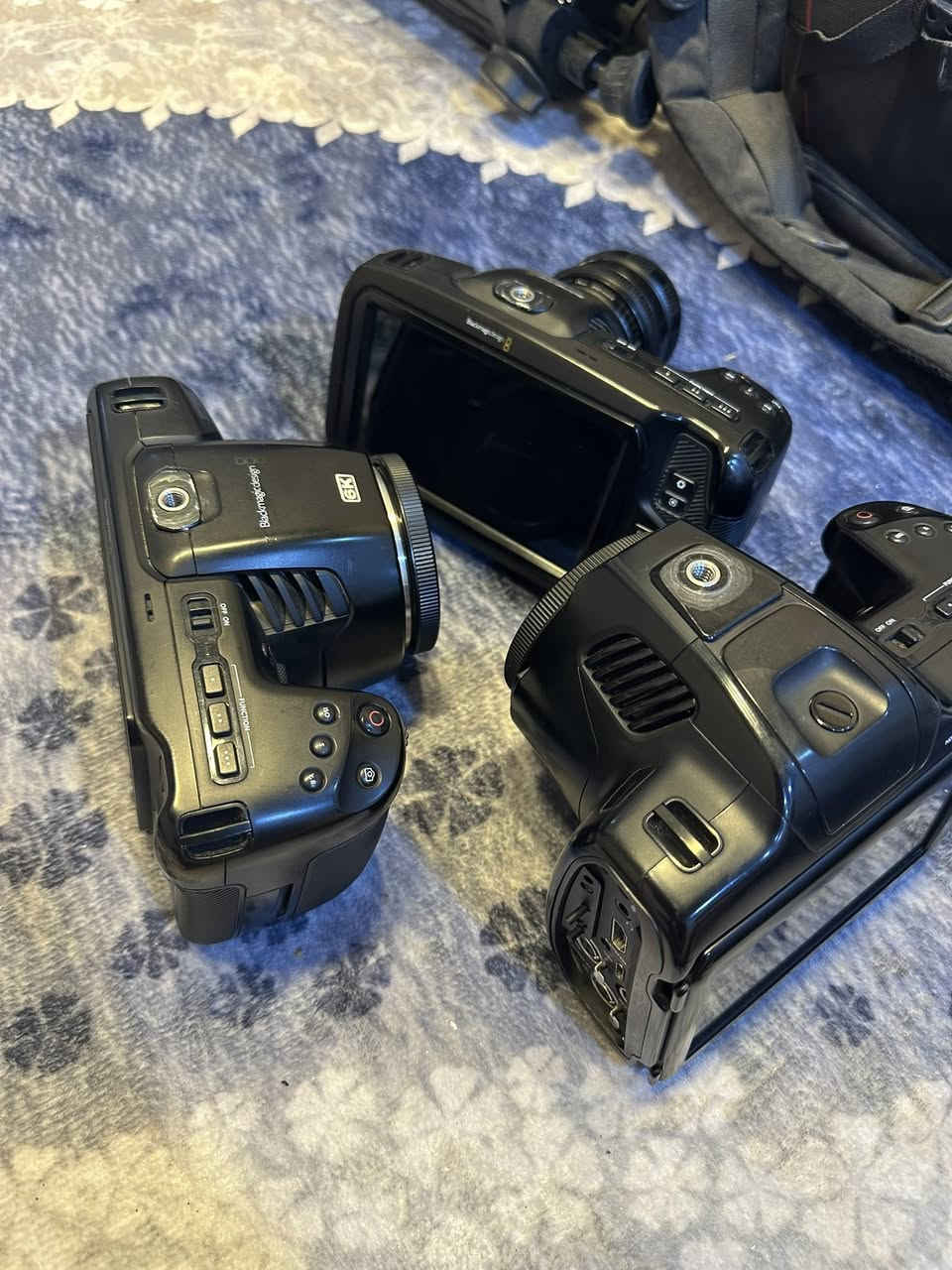 بلاك ماجك عدد(٣)للبيع
6k pro 
6k
4k
مع كل وحده بور تشغيل 
الكامرات نضيفات 
الاستفسار خاص او***********
