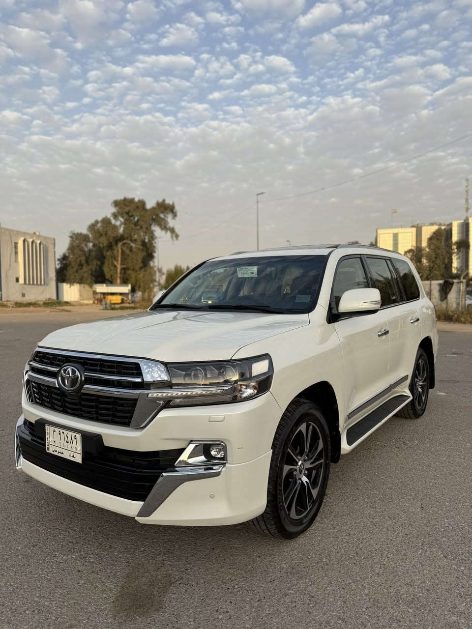 سلام  عليكم 
للبيع لاندكروز VXR   V6 

موديل 2021 بحريني كراند تورنك

ماشيه 65 كم سياره كلش جديده مال جناي من الزيرو على ايد وحده 

رقم بغداد باسمي شرط التحويل 

مكفوله كفاله عامه عدا شخط في مقدمه البوند
 عنوان بغداد 
سعر اتصل وتدلل

***********
