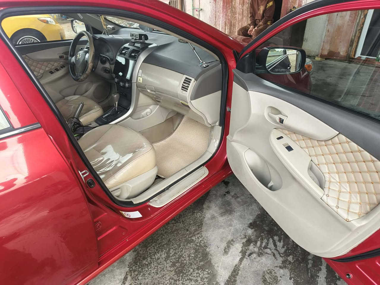 السلام عليكم للبيع كورلا ٢٠٠٩ امريكي محدث ١٣ تحديث اصلي مو تجاري رقم بغداد حادثه جاملغ امامي بدون اي داخل مصلح نفسه ومصبوغ وصابغين الباب وياه توحيد لون وبيه جراد قماره وبنيد وصندوك وشتغلتهن كلير والتصوير قبل الشغل موجود السعر ١١٢ وبيه مجال ***********  ***********
