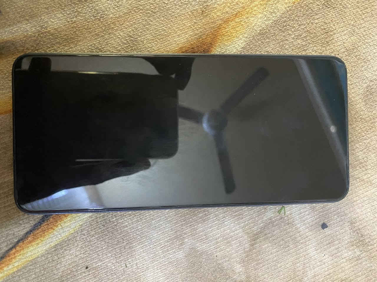 مبايل تكنوسباركجو  ٢٠٢٤ مبايل ما مفتوح برغي بي  مكفول ذاكره ١٢٨سعره ٩٠          ***********
