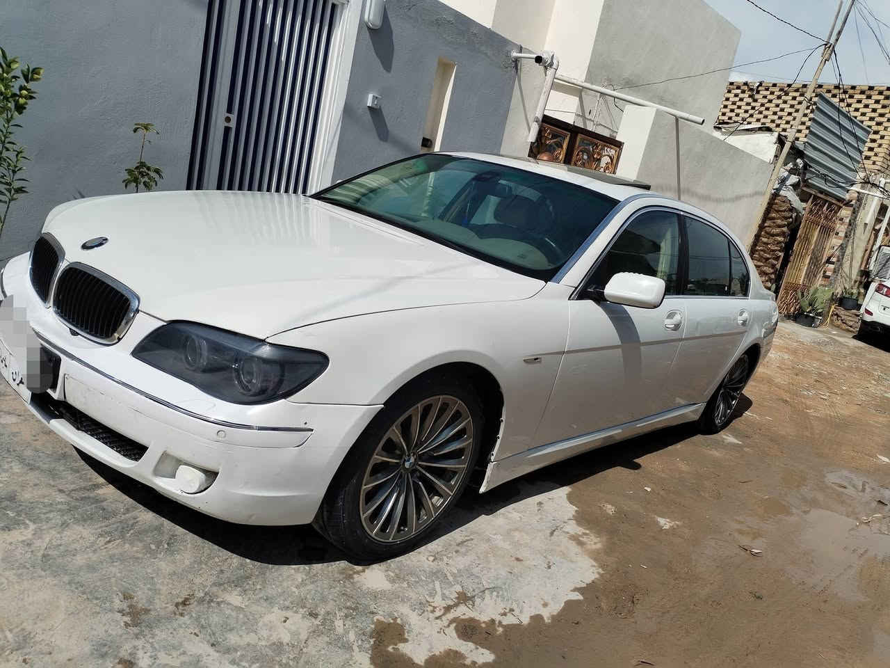 السلام عليكم بي ام باخرة موديل 2008 ادوات بدون لوحات دخول جديد حجم 730 يعني محرك 6 سلندر فول واحد على واحد جاهزة من كولشي صبغ ابلاد مكاني نجف بيع مراوس السعر 42 اتصال واتساب ***********
