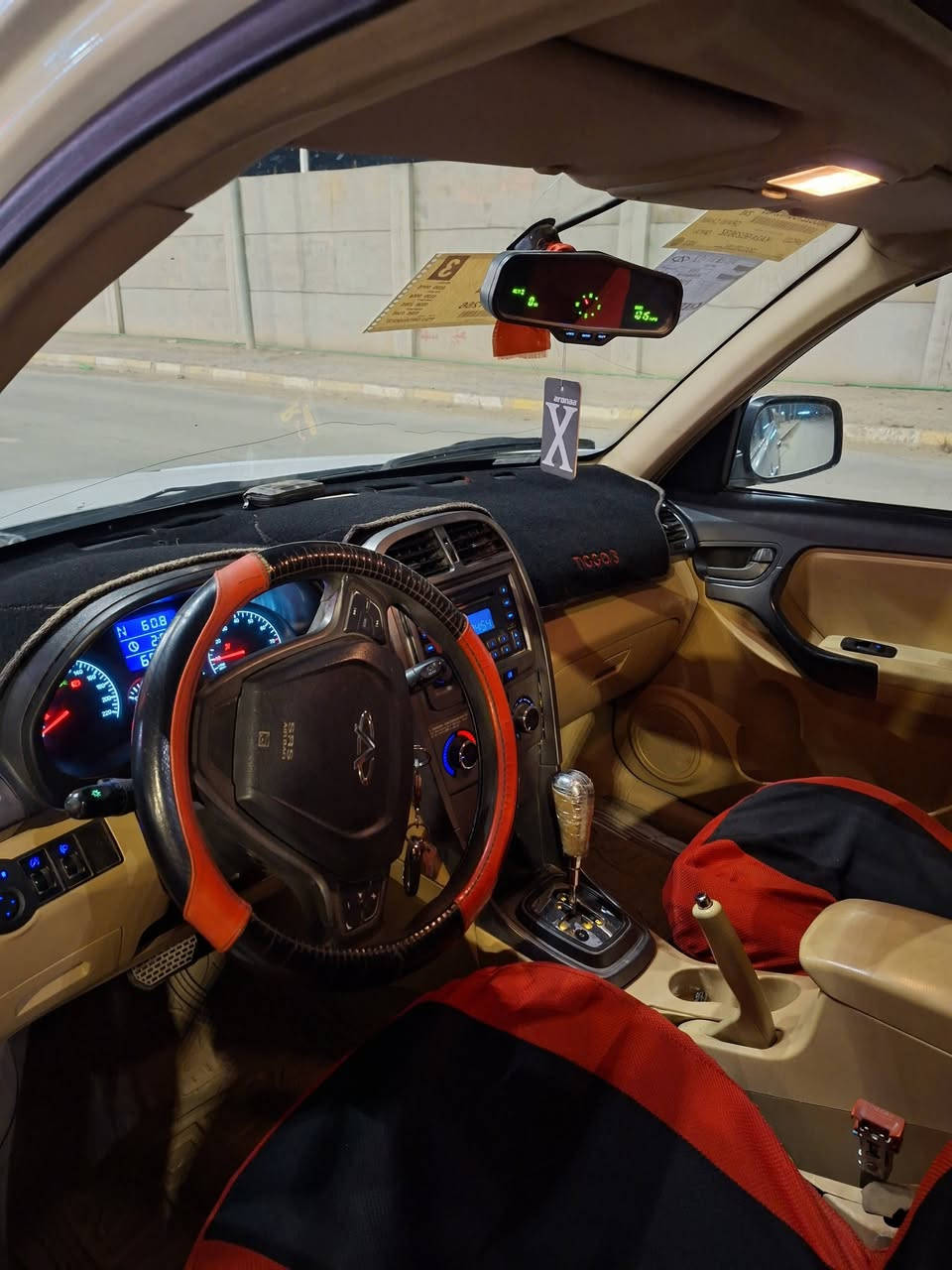 اسلام عليكم اخوان تيكو للبيع موديل 2013 سياره مكفوله من ضربه وتبديل فقط بلحافه مال البيبان تنكيداخياس بسيط مثل موضحلكم بلفيديو  تخم تاير جديد حداديه خلفي امامي جديد  رقم نجف تحويل ثاني يوم التحويل السعر 45وبيه مجال بسيط العنوان كوت مركز مدينه الهاتف *********** غير متواجد ع النت فقط اتصال
