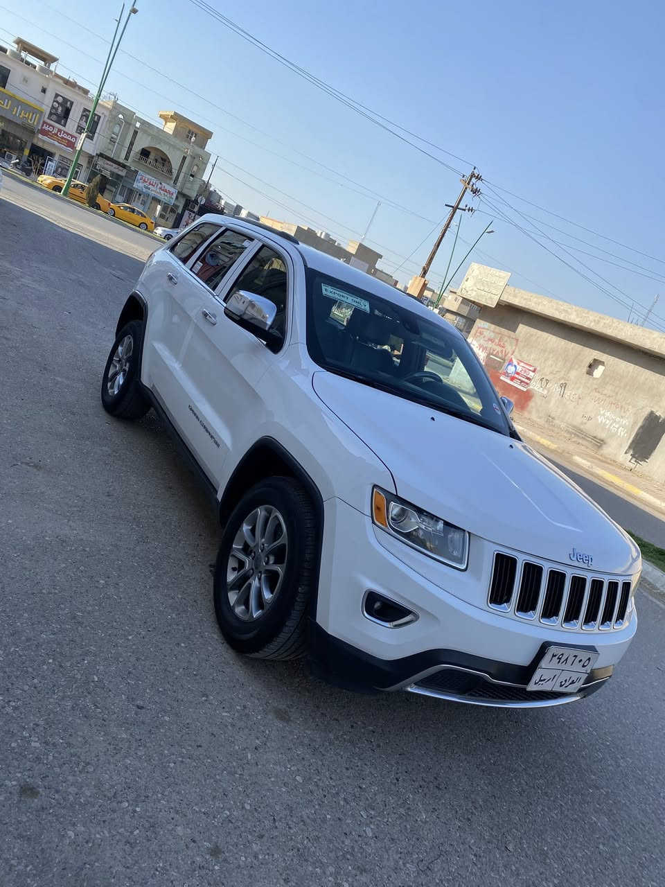 للبيع جيب لاريدو موديل2015فول موصفات ماعد فتحه 4 4X جنطه كهرباء دمام كشنات كهرباء وجلد سياره شركة هارلم وبسم شركة هارلم وسياره كلين بدون ضرار بس نص باب صبغ ومكان باردسنويه جديد وهزا جديد وسعر مناسب 203وبي مجال بصيت وبل عافيه يكون من نصيبه مكاني كركوك ***********/////////***********
