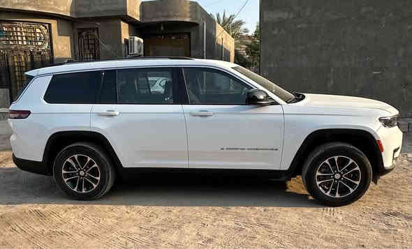 سلام عليكم جيب لاريدو ٢٠٢٣رقم بصره سياره نضيفه بيها بس قطعتين تبديل عنوان السياره بصره قضاء شط العرب سعر ٢٨٠ وبيها مجال بسيط  ‭ ‭ ٠٧٧٣ ٨٦٢ ٥٥٠٢‬ Singapore
