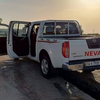 نيفاره ٢٠١٠ مكفوله محرك بلااد خير من الله تبريد شغال طخم تاير وباتري ج...