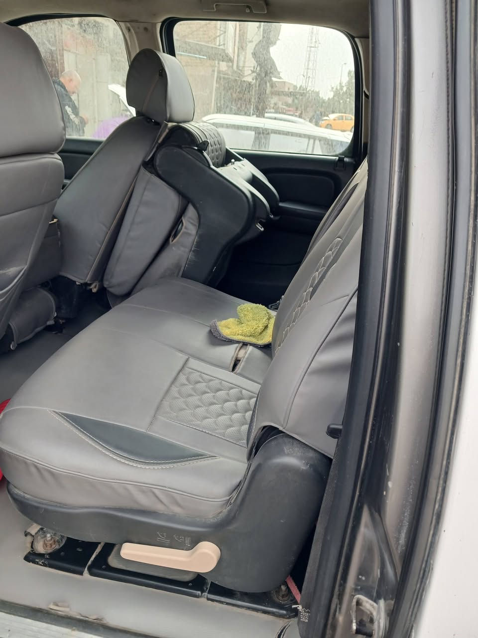 السلام عليكم للبيع او مراوس هاي موديل ٨ السياره جاهزه 
مكينه بل صندوك تبريد حداديه تخم تاير مشلن اصلي دوشمه كاعيه كهرباء جديده 
(الكير ايخر ابيع كير كايم )
السياره جهزه عل ٢٤ حبايه  
بيه ٣ قطع حادثه 
مكانه حله خطه حله بغداد امراوس او بيع
***********
