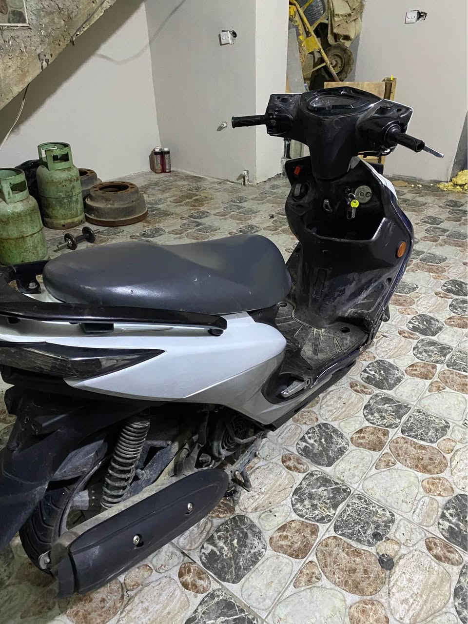 ماتور یامها 150cc اصلی بو فروشتن   هیچ عیب نیه زور خاوینه بو‌زانیاری زیاتر پیوندی بم رقمه بکن فایبر واتس اپ له سه را *********** رانية, السليمانية
