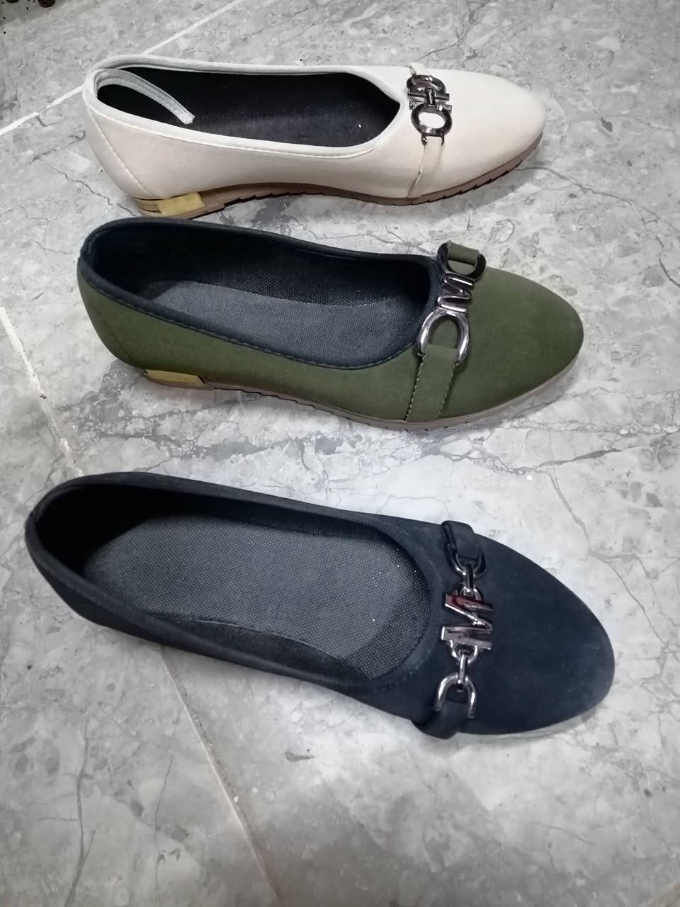 #احذية_ولادي_بناتي_نسائي
#الأسعار 5الاف ل10الاف
#يوجد توصيل 
#العنوان فلوجة حي الشهداء مقابل عيادة دكتور وليد مجاور مكتب العراب 
#الحجز خاص او واتساب ***********
