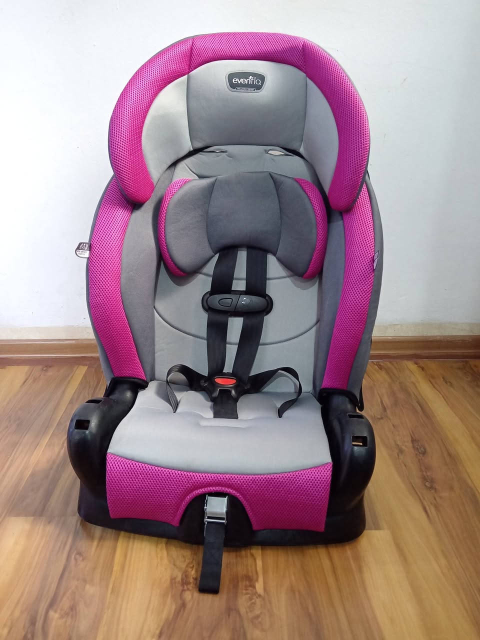 مرحبا مكلفة بالنشر للبيع أغراض أطفال اغلبها ماركة وبحالة ممتازة ومتوفر توصيل وكملو جمال الصور للأخير ومتوفر كلشي يخص مستلزمات الاطفال 🌹❣️
https://www.instagram.com/zuhooralsabah?igsh=Z2VwNGRzMXBicW5y


**إذا كنت صاحب هذا الإعلان وتريد حذفه لأي سبب، رجاءا أرسل رسالة إلى الدعم الفني**