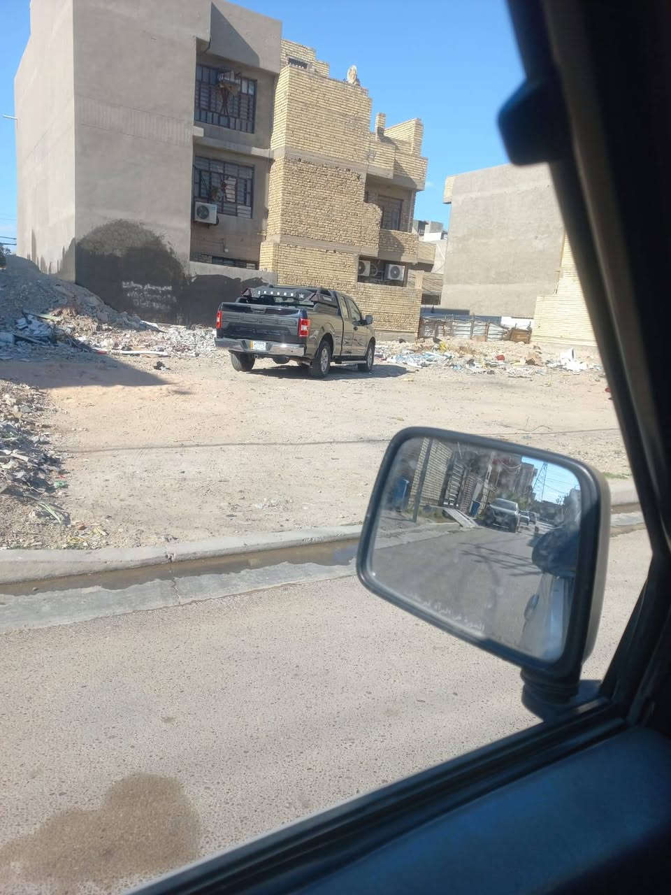 السلام عليكم قطعه ارض للبيع مساحه ١٠٠ /م   طابو صرف واجه ٥ م نزال ٢٠ العنوان بغداد الغزاليه قرب الشارع العالم باسمي للاستفسار اكثر الاتصال على الرقم
***********
