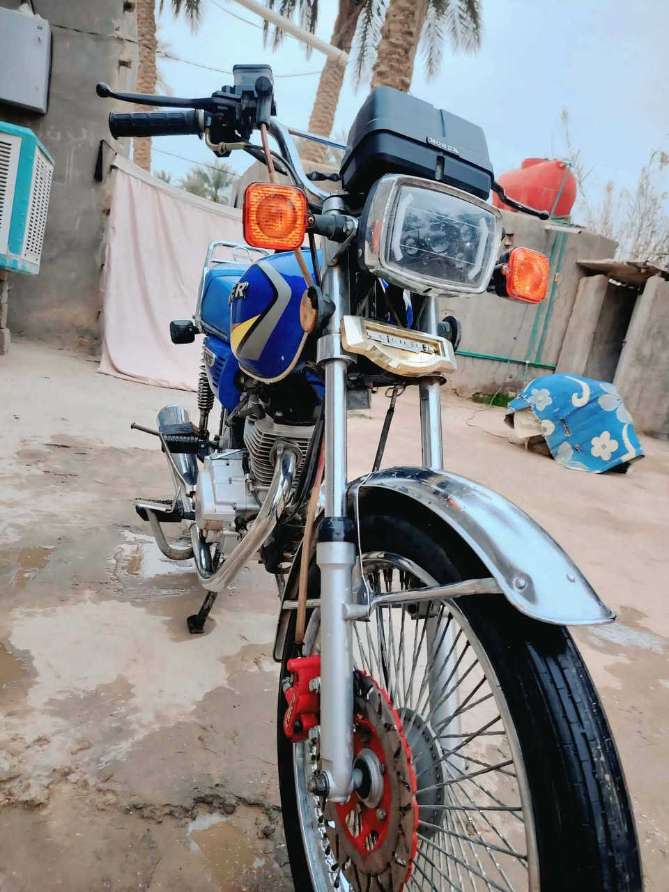 سلام عليكم دراجه اربعه كير تايكر  للبيع مديل 23مامفتوح برغي دراجه جانت مخزونه راعيه يداوم ومافارغ اله دراجه مكينه خرسه شلعه معدل فول نضافه كبال عينك كهرابائيات كله شغاله تجي وتفحص السعر 500وبيه مجال قليل الشراي يجي خاص مكاني بابل كفل🩵


**إذا كنت صاحب هذا الإعلان وتريد حذفه لأي سبب، رجاءا أرسل رسالة إلى الدعم الفني**