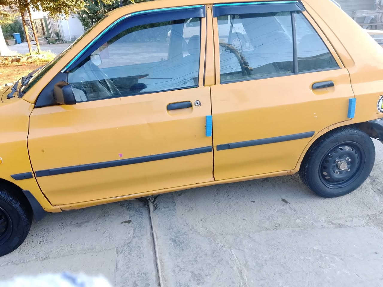 سلام عليكم ورحمه
لبيع سايبا 2015رقم بغداد 
1،كير مكينه خير من الله 
2,تخم تاير باتري جديد كهربائيات شغاله كله 
3صدر خلفي أمامي جديد 
4,تبريد شغال 
5،تخم سماعه بلوتوث 
6،منظومه زنونه
7,بيه ضربه بل جنطه 
8,سنويه ساقطه
9,كشره حلوه مقبول 
10هيىه غرامات اصفره كدامك 
11,راعيهه بشارع 60يمني 
12, سعره 33بيه مجال حك جيه غير هذا ماكو
13،بور سترين عطال
14, بغداد دوره شارع محكمه ***********
بي وتساب
