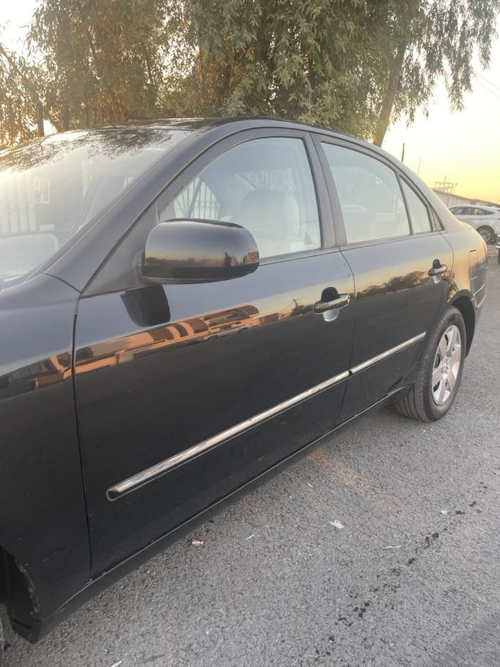 � للبيع – هيونداي سوناتا 2010
سيارة نظيفة وتستاهل المعاينة 👌

 • 📅 الموديل: 2010
 • 🇺🇸 الوارد: أمريكي
 • ⚙️ المحرك: 2400 
 • 🔄 القير: أوتوماتيك
 • ⛽ كابون بنزين
 • 🔧 الحالة الميكانيكية: ممتازة
 • 🧰 الصيانة: تبديل قطع أصلية شركة
 • 🛠️ الضرر: صندوق بارد فقط
 • 🔩 السيارة كاملة وما ناقصها برغي
 • 🚗 جاهزة للاستخدام اليومي بدون صرف

📍 مكان السيارة: الموصل
📞 للتواصل: ***********

🔖 #هيونداي #سوناتا #كابون_بنزين #محرك_2400 #أوتوماتيك #سيارات_للبيع #الموصل
