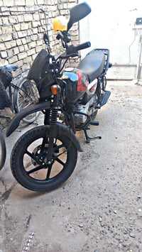 مكلف بالنشر بوكسر موديل 23للبيع جاهزة مجهزة من كلشي  1تخم تاير فيتنامي...