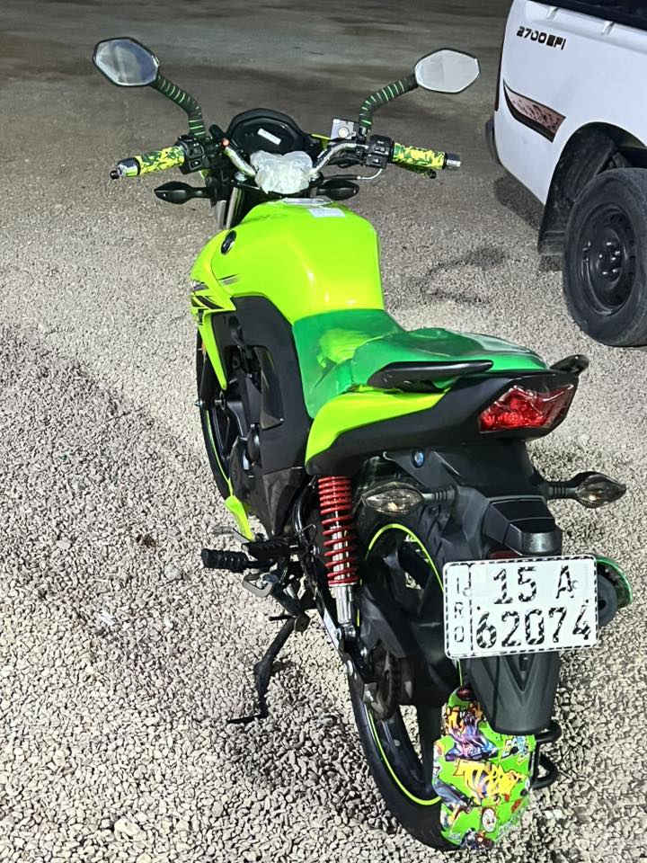 سلام عليكم دراجه هاوجي للبيع 23 صار شهرين مشدوده بعده زيرو ما ماشي هواي قيم واخذ    ***********
