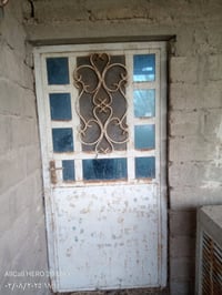 عندي أبواب وشبابيك لبيع السعر أبواب 80 والشبابيك 75 لاستفسار الاتصال ع...