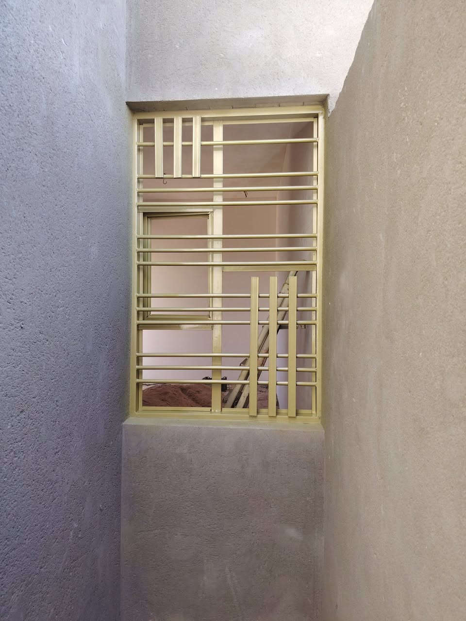 صباغ حداد شعندك بس خابر وتدلل
***********
