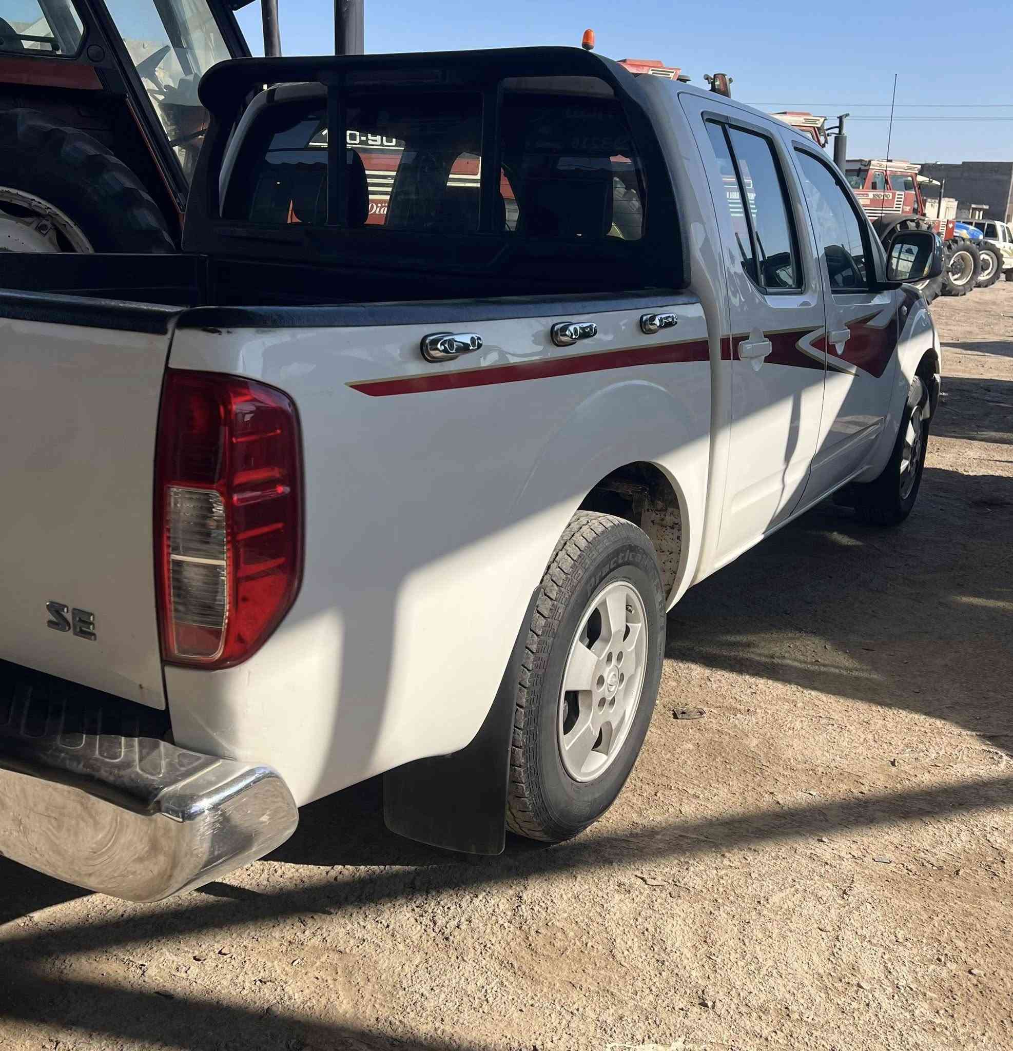 نافارا موديل 2012
عليه إشارات حجز عل راعيه بل شمال يسوي بس وكاله حالين
محرك كفاله لاصرف ولا بخار  لكشره كفاله 
السعر 85بيه مجال قليل
مكاني واسط
***********
