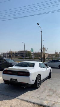 چالنجر SRT اصل 2015  السياره فول مواصفات 1/1 رادارات اماميه وجانبيه وخ...