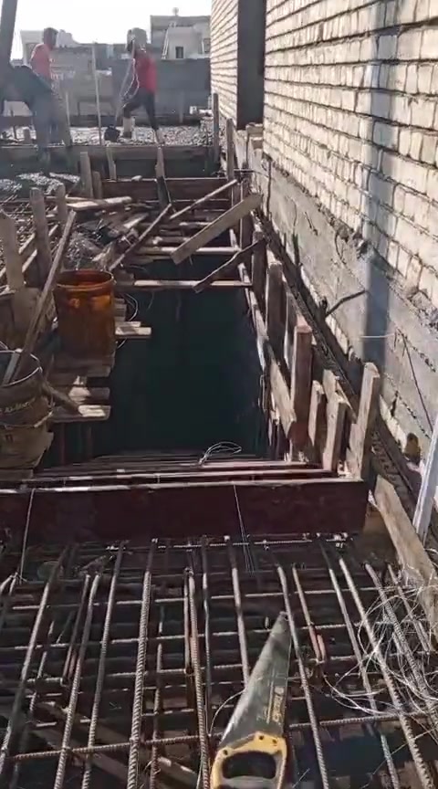 السلام عليكم نجار قالب من بغداد نجاروتسليح كافت أعمال النجار وتساب ***********
