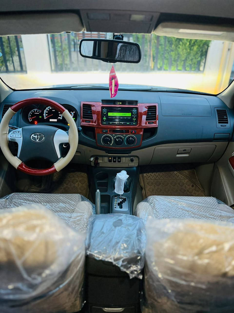 توێتا فۆرت چێنە ر[2013ی سە فاری سەید نە هرۆبتڵ فول مواسە فات گێڕ ئۆتۆماتیکو گێڕ عادی سێ ڕیز کوشین ۷نە فە ری شاشە و کامیڕا ناو فۆڕمیکا تە بریدبە رکە زی حەمساس دە بڵ ئە کسل سە یارەکە  نمونە یە لە جوانیا بێ سبوغ بێ تە عدیل بێ شوختوقوپە گێڕو مە کینە ی نکراوە تە وە بە زە مان سە وتو دووکە ڵو بوغاروغرامە وتە حویل هه موی بە شە رت سعر خوار بازار210گە ڵا بۆپە یوە ندی) تێل /ڤایبە ر]وە تسئاپ]*********** رانية, السليمانية
