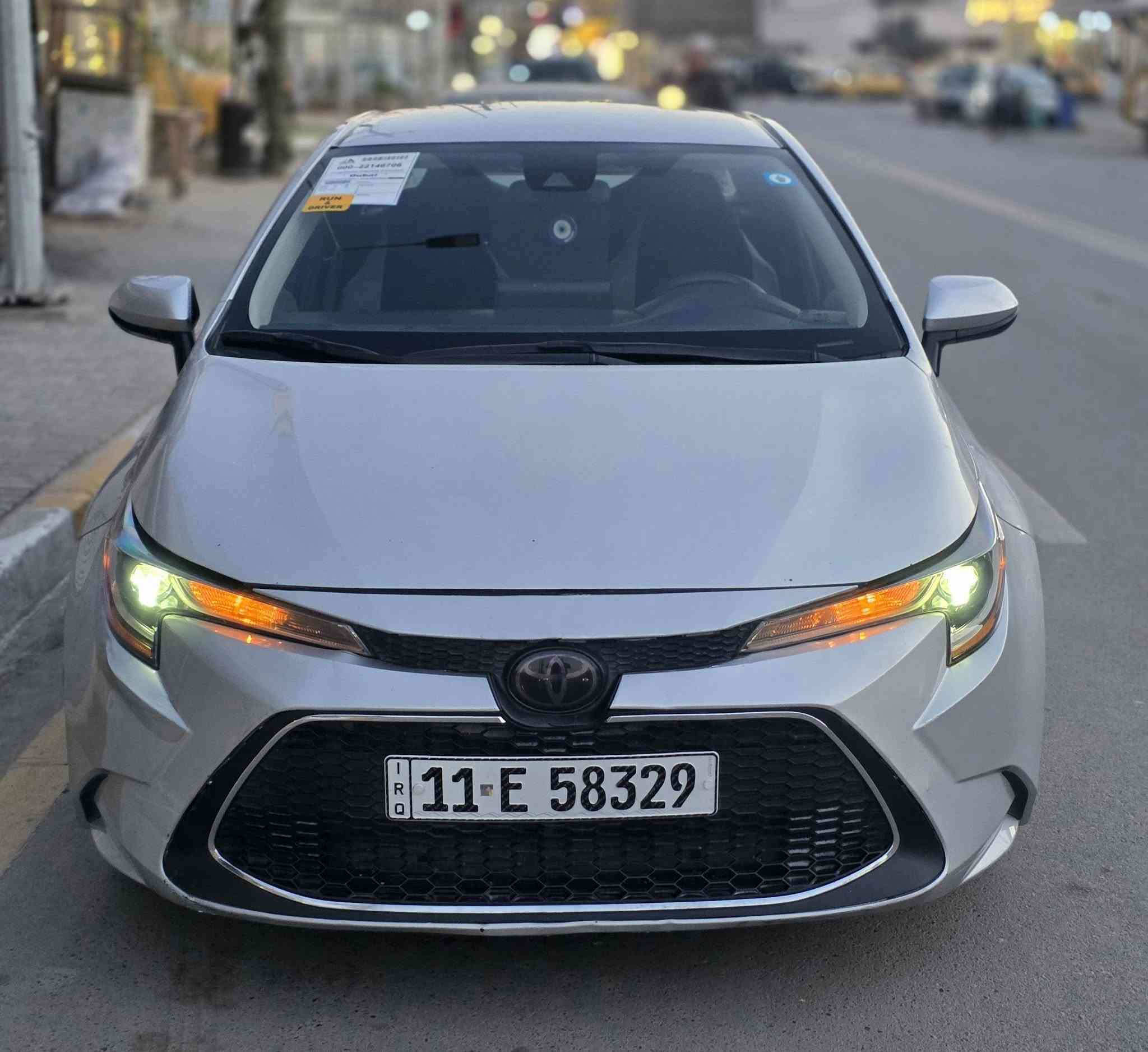 السلام عليكم
تويوتا كورلا 2022 للبيع فقط
بانزين
ضرر فقط بنيد (صبغ)
(بدون ايرباك)
رقم بغداد تحويل مباشر
ماشية 36
مكينة 1.8
فئة سيارة le
مواصفات
شاشة ابل كار بلي + كامرة
سايد بريك دكمة
فول تحكم ستيرن

مكان سيارة بغداد/سبع ابكار
للاستفسار
***********
