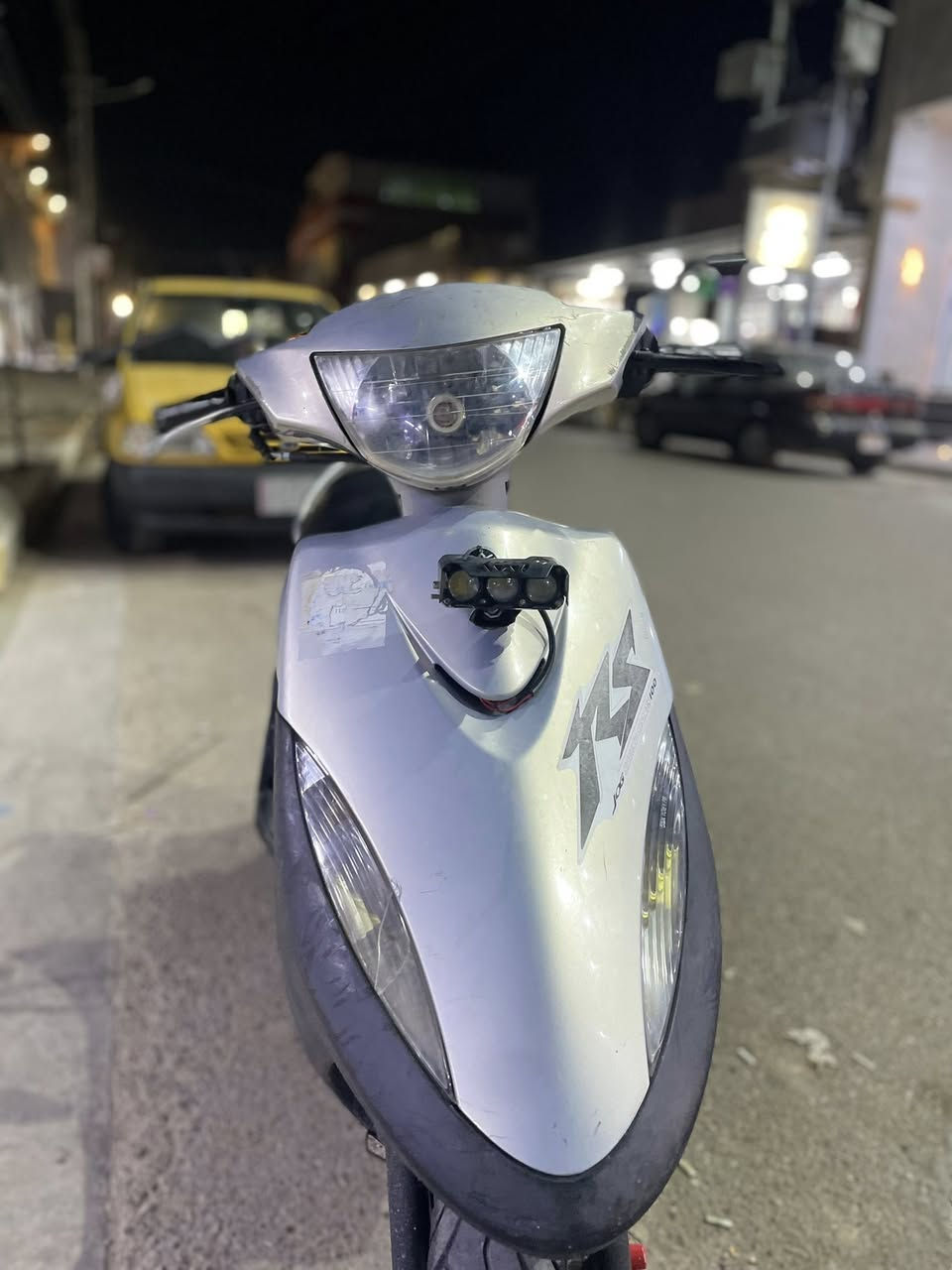 (يا الله دراجه للبيع ماكس عدلة بلاديه!! 
بوشة49 بلاد
دراجة خير من الله شلعه معدل!!
تأخذها ربع متصرف عليها  
دراجه احله من الصور و بلاديه وحلوة تعال افحص وسهله
مراوس بماكس عدله وانطي فرق حسب القناعة !!!!
الرقم. ***********) لاستفسار فقط واتساب
