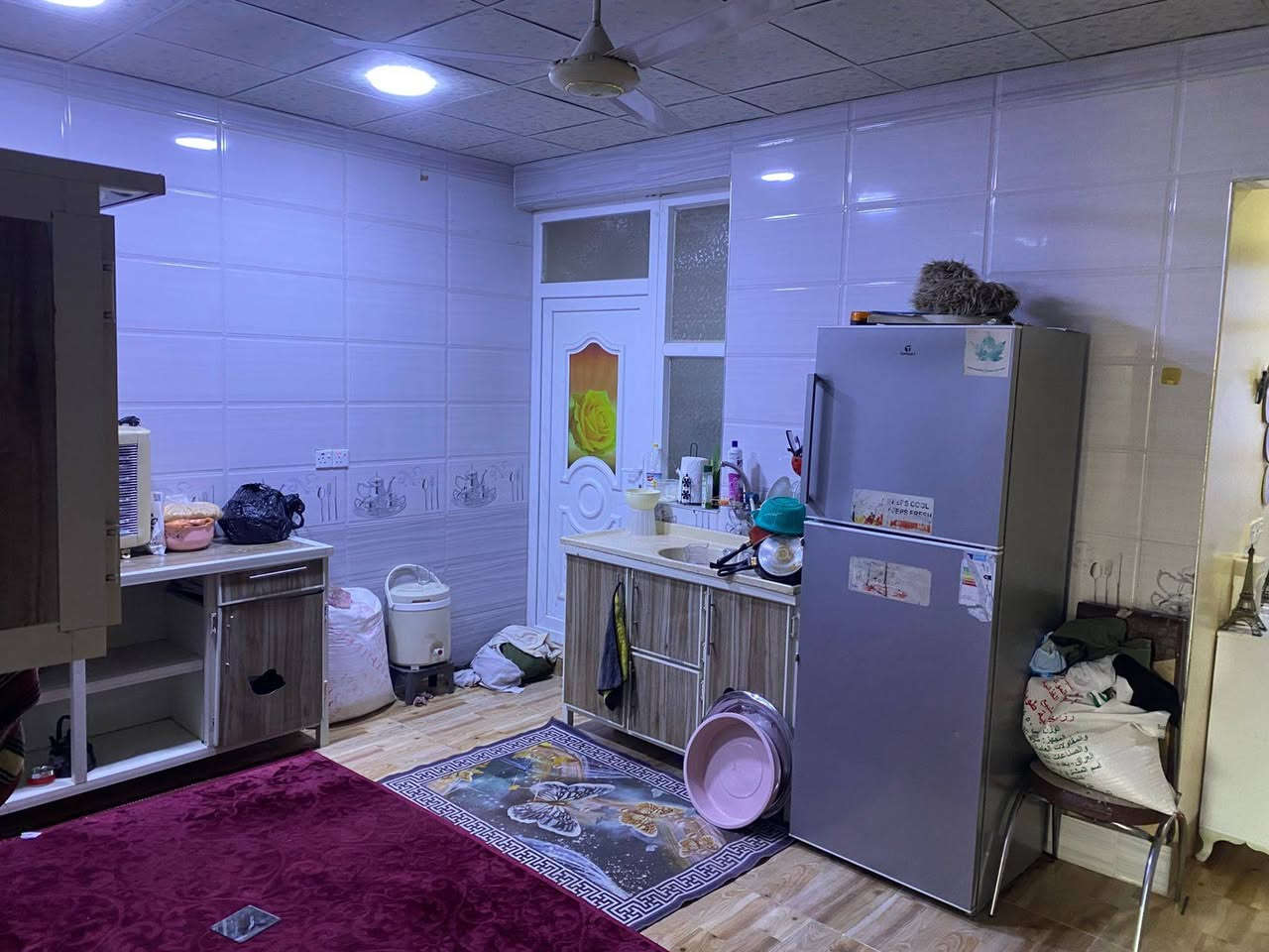 سلام عليكوم غوالي عدنه بيت 🏠 100 متر طابق ونص اب 16 اب شارع صاب بيت 🏠 مرتب فول سراميك سقوف ***********ثانوي سعرهه 55 بي مجال للطيبين
