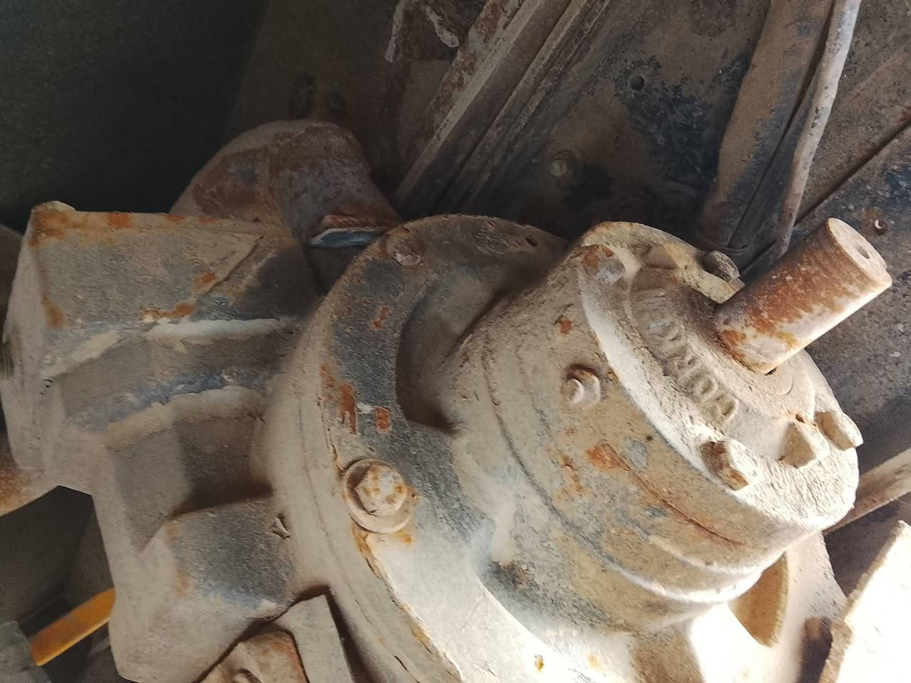 مضخه وعدد البيع مل نفط شقله هي وبوريه كله البيع ***********
