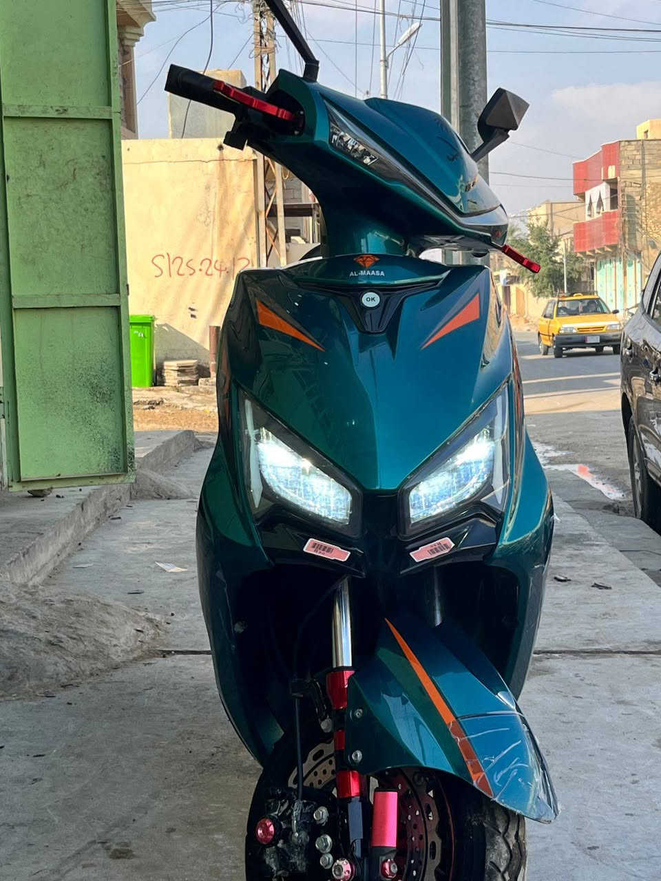 مكلف بل نشر
للبيع موطور شحن الماسه 6 بطاريات بطارياته علا  فحص
السعر ٦٢٥ وبي مجال 
للتواصل ***********
