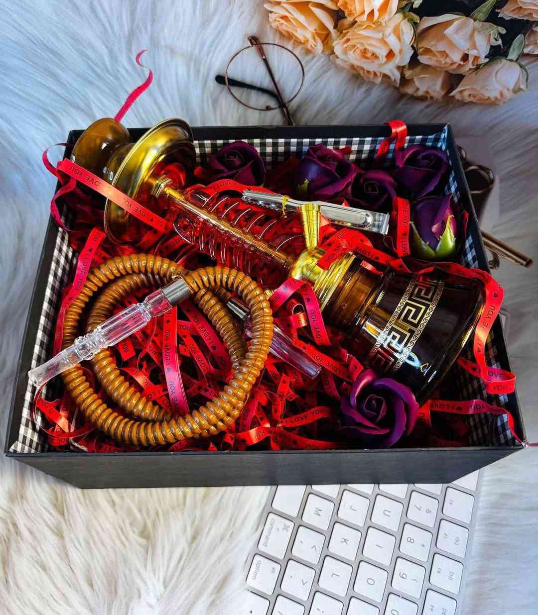 اجمل بوكس هداية 🎁  ل احلا جمال شافتة عيوني 🙂‍↔️👌🏻

للي طلبن بوكس هدية بسعر مناسب ويكون مرتب حته تكدرين تقدمي للحب ولا تخجلين منا بخصوص الاسعار ومحتارة شتقدمين حسب امكانيتج 🤏🏻🩷 

بوكس + ورد+ اركيلة رجالي بكل الاوان احمر 
اسود 
اخظر 
ازرق 

مع كارت معايدة وكيس تغليف مرتب وكارت نكتب علي حسب الكلام الي تحبين تقدمي لشريك عمرج او احنا نكتبلج مثل 

يا مالي عيني شكد احب عيونك 😍
يا أوسم من نهب روحي 🔥
يا اغلى من العمر والدنيا والبيها 🙂‍↔️

توصيل لجميع المحافظات


**إذا كنت صاحب هذا الإعلان وتريد حذفه لأي سبب، رجاءا أرسل رسالة إلى الدعم الفني**