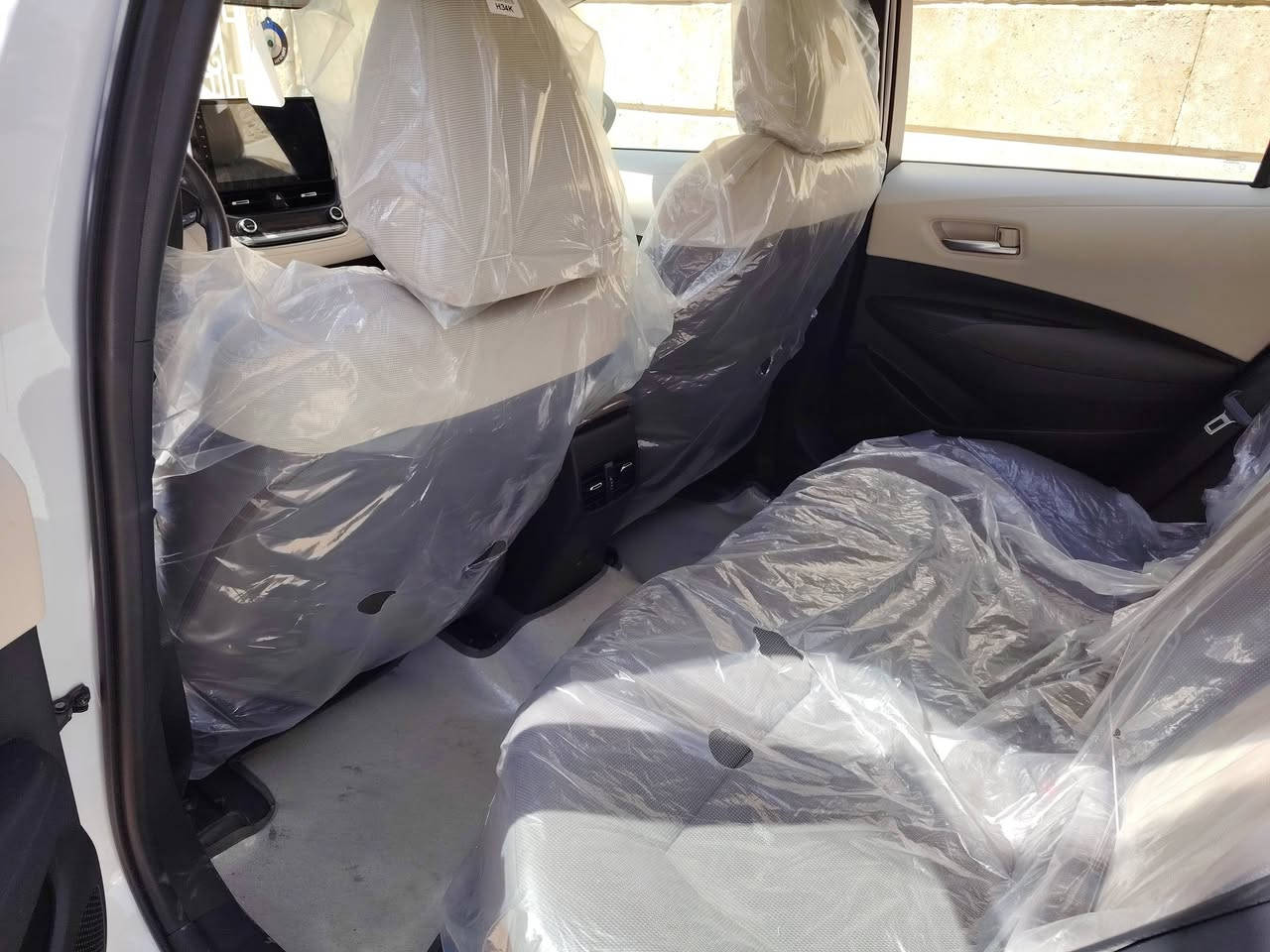 سلام عليكم
كورلا ٢٠٢٢ خليجي ابيض صدفي مكفوله ماشيه ٦٧ الف km
بصمه فتحه فول عدا الجلد السعر ١٧٥ $
***********
 العنوان بغداد شارع فلسطين
