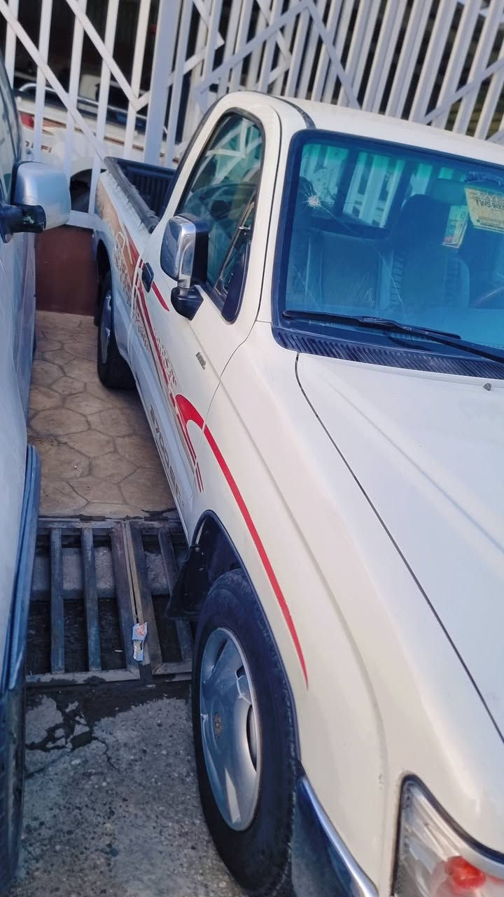 #مكلف_بالنشر_التواصل_مع_الرقم ⛔️
((سيارة للبيع))
بيكب آب تويوتا موديل (٢٠٠٢)
رقم صلاح الدين ألماني 
بدون صبغ ومحرك الشركة ما مفتوح 
السعر:١١٠ وبيها مجال 
للتواصل: *********** / ‎***********
العنوان: الموصل الجانب الأيسر
